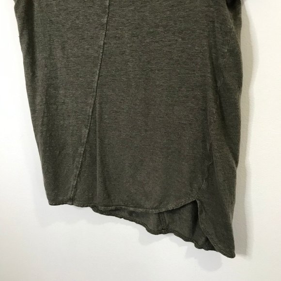Tahari T-shirt 100% Linen Small Olive Green Asymmetrical V-Neck Knit Blouse - Picture 3 of 7